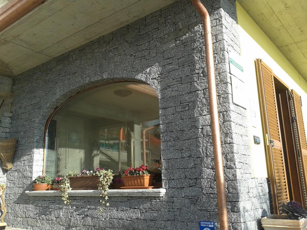Agriturismo Botton D'Oro Dongo Eksteriør billede